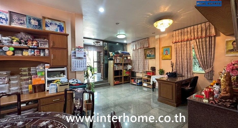 出售 2 卧室 独立屋 在 Mueang Pathum Thani, Pathum Thani