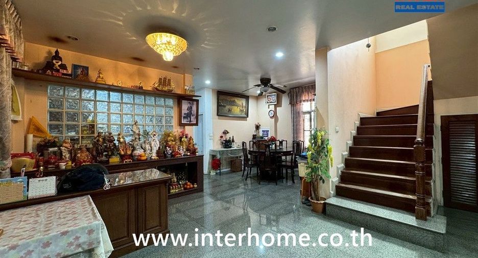 出售 2 卧室 独立屋 在 Mueang Pathum Thani, Pathum Thani