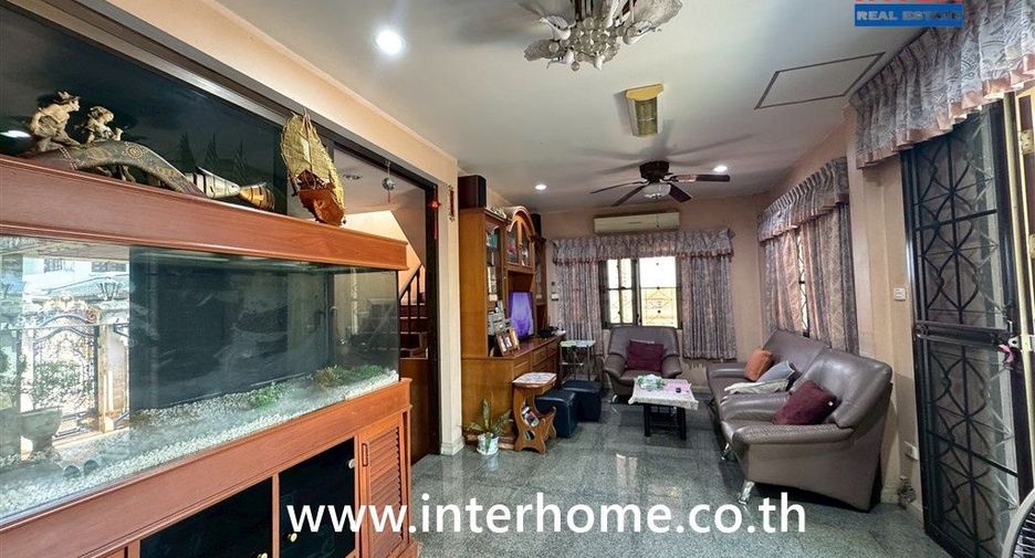 出售 2 卧室 独立屋 在 Mueang Pathum Thani, Pathum Thani