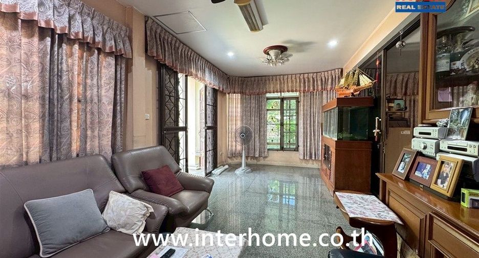 出售 2 卧室 独立屋 在 Mueang Pathum Thani, Pathum Thani
