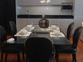 Condo en alquiler de 3 habitaciones en Khlong Toei, Bangkok