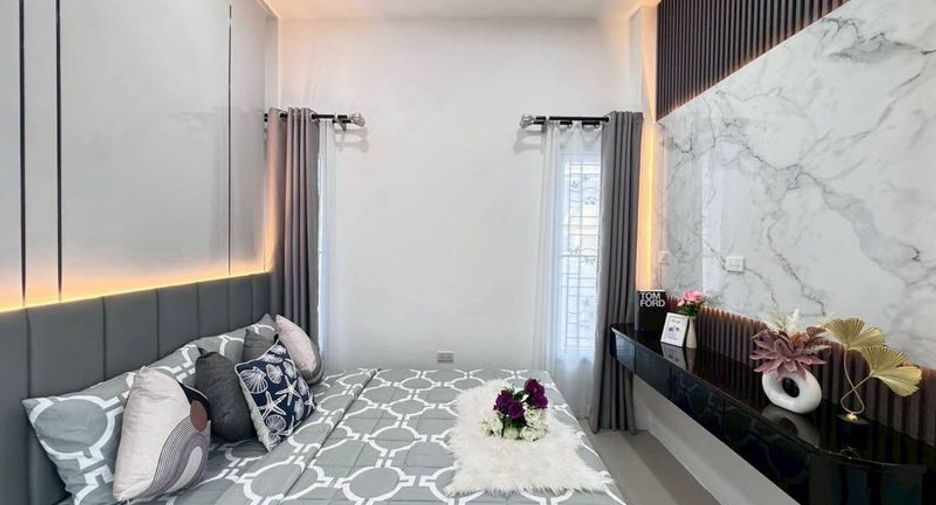 For rent 5 bedrooms villa in Bang Lamung, Chonburi
