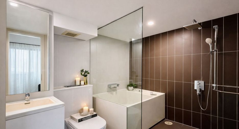 Condo en alquiler de 2 habitaciones en Khlong Toei, Bangkok