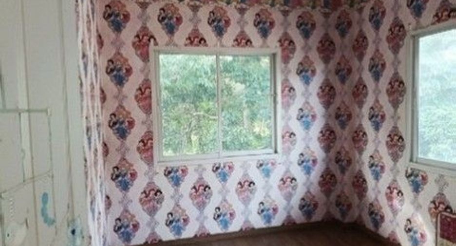 Haus zum Kauf mit 1 Zimmer in Ban Bueng, Chonburi