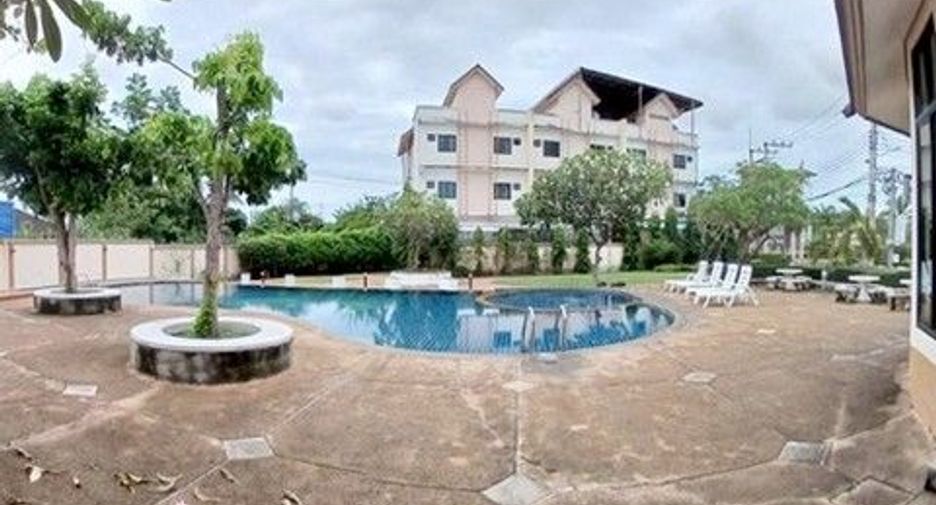 Haus zum Kauf mit 1 Zimmer in Ban Bueng, Chonburi