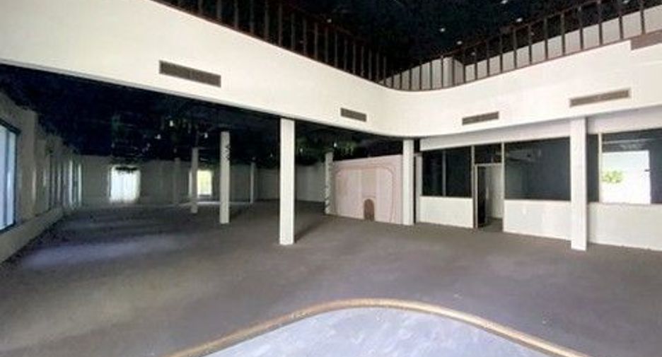 出售 1 卧室 办公室 在 Ban Bueng, Chon Buri