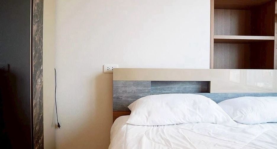For rent 2 ベッドルーム condo in Thon Buri, Bangkok