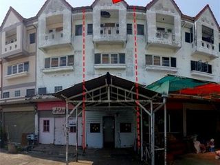 For sale 1 bed retail Space in Ban Bueng, Chonburi