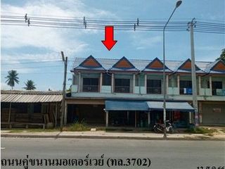 For sale 1 bed retail Space in Ban Bueng, Chonburi