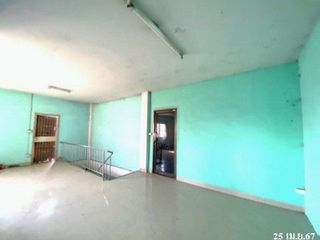For sale 1 bed retail Space in Ban Bueng, Chonburi