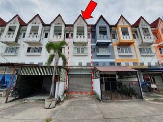 For sale 1 bed retail Space in Ban Bueng, Chonburi