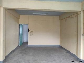 For sale 1 bed retail Space in Ban Bueng, Chonburi