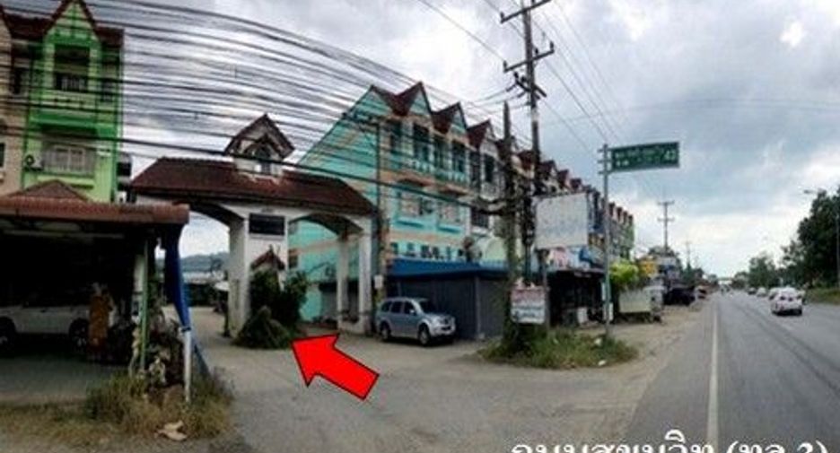 À vendre 1 chambre local commercial à Ban Bueng, Chonburi