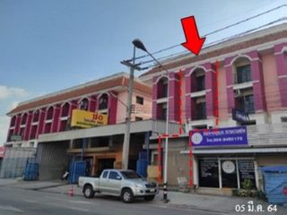 For sale 1 bed retail Space in Ban Bueng, Chonburi