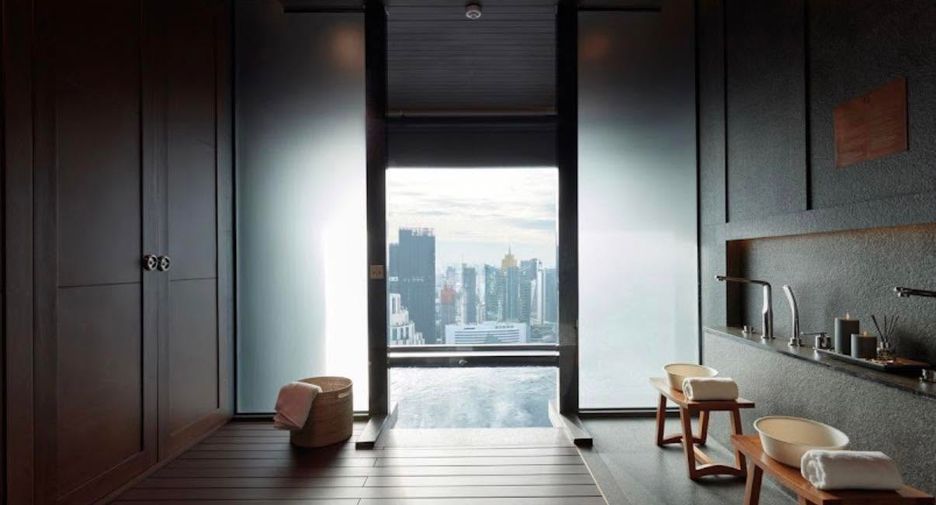 Condo en alquiler de 2 habitaciones en Khlong Toei, Bangkok