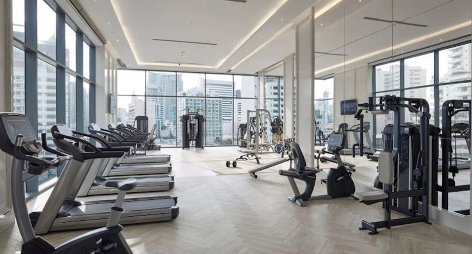 Condo en alquiler de 2 habitaciones en Khlong Toei, Bangkok