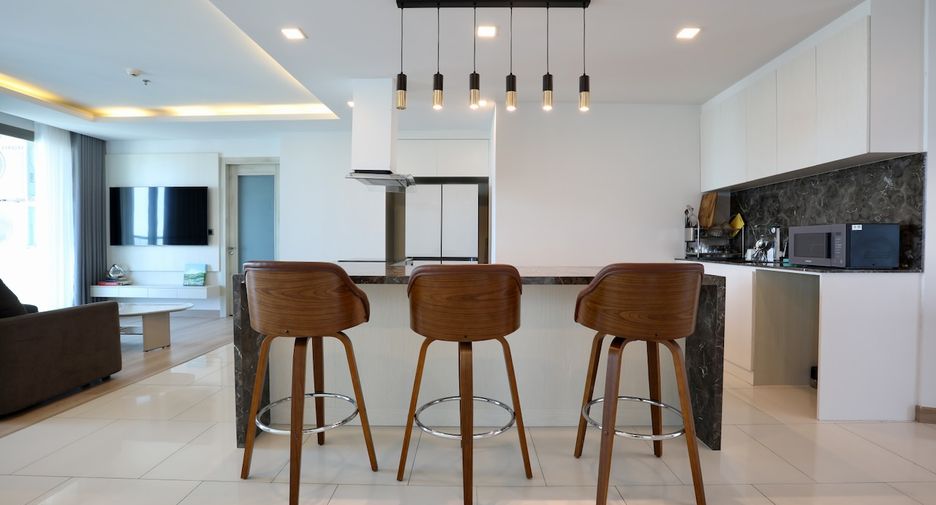 À vendre 2 chambres condo à Pratumnak, Pattaya