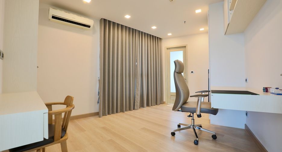 À vendre 2 chambres condo à Pratumnak, Pattaya