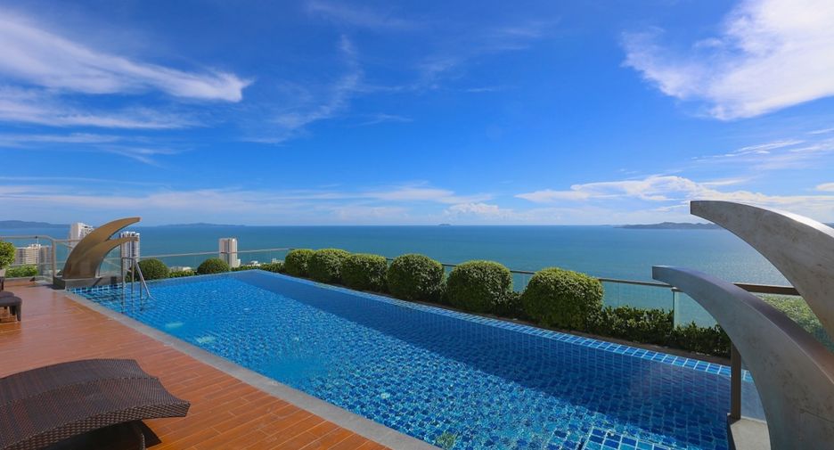 À vendre 2 chambres condo à Pratumnak, Pattaya