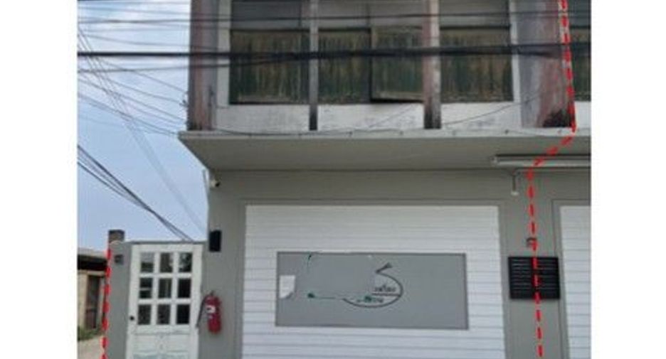 À vendre 1 chambre local commercial à Ban Bueng, Chonburi
