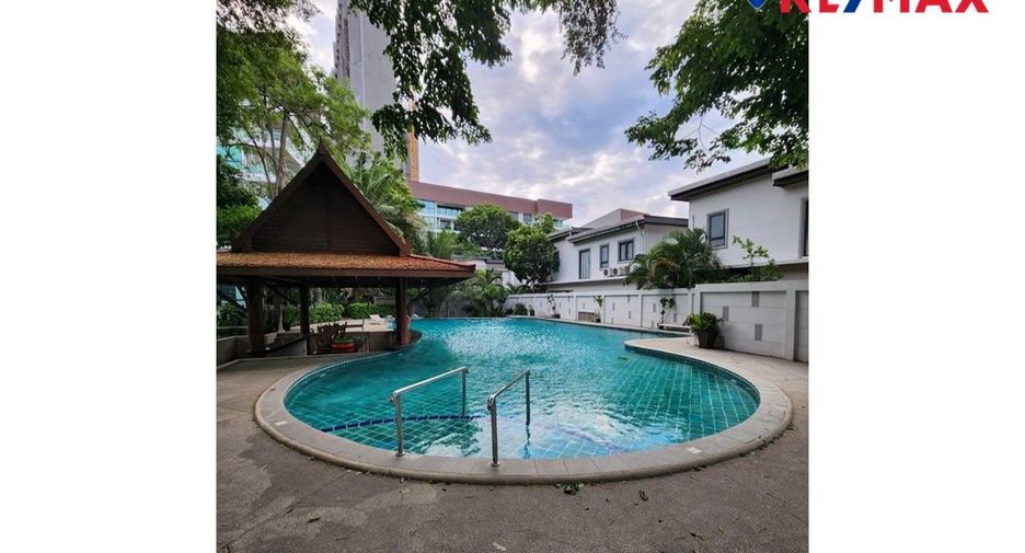 For sale 2 bedrooms condo in Jomtien, Pattaya