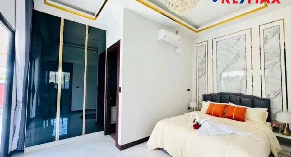 For sale 3 bedrooms house in East Pattaya, Pattaya