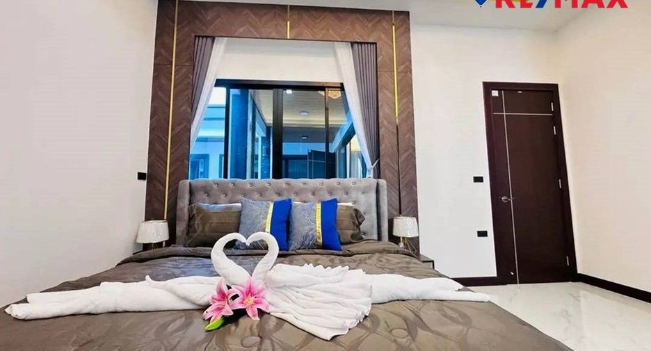 For sale 3 bedrooms house in East Pattaya, Pattaya