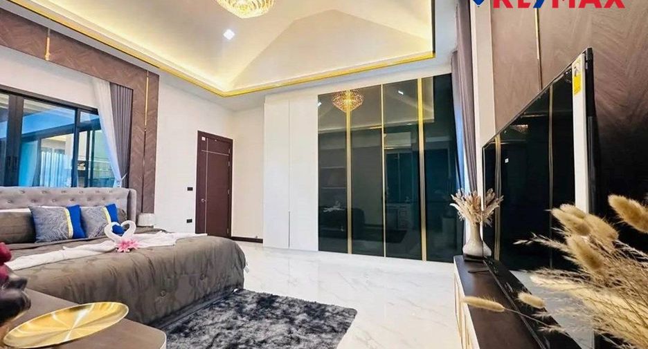 For sale 3 bedrooms house in East Pattaya, Pattaya