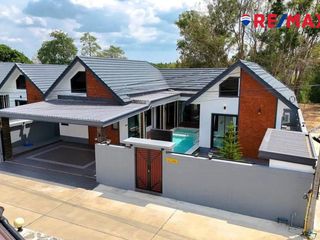 For sale 3 bedrooms house in Bang Lamung, Chonburi