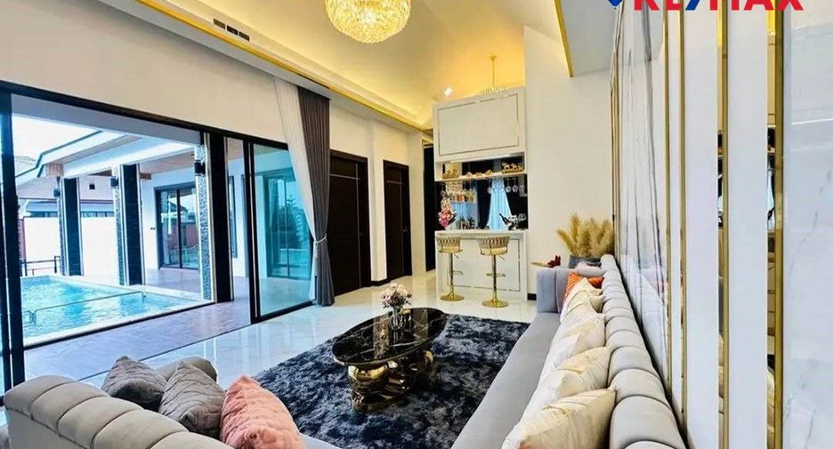 For sale 3 bedrooms house in East Pattaya, Pattaya