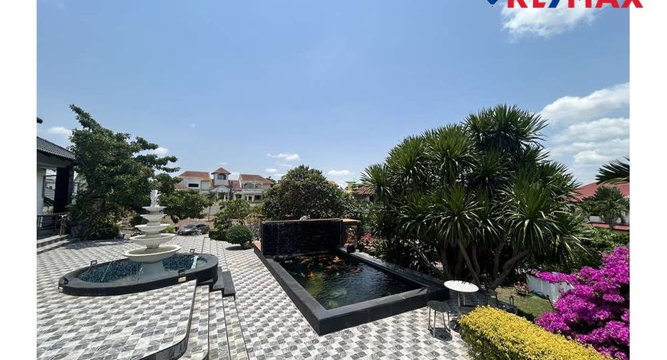 For sale 4 bedrooms house in East Pattaya, Pattaya