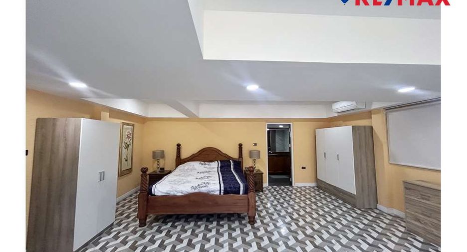 For sale 4 bedrooms house in East Pattaya, Pattaya