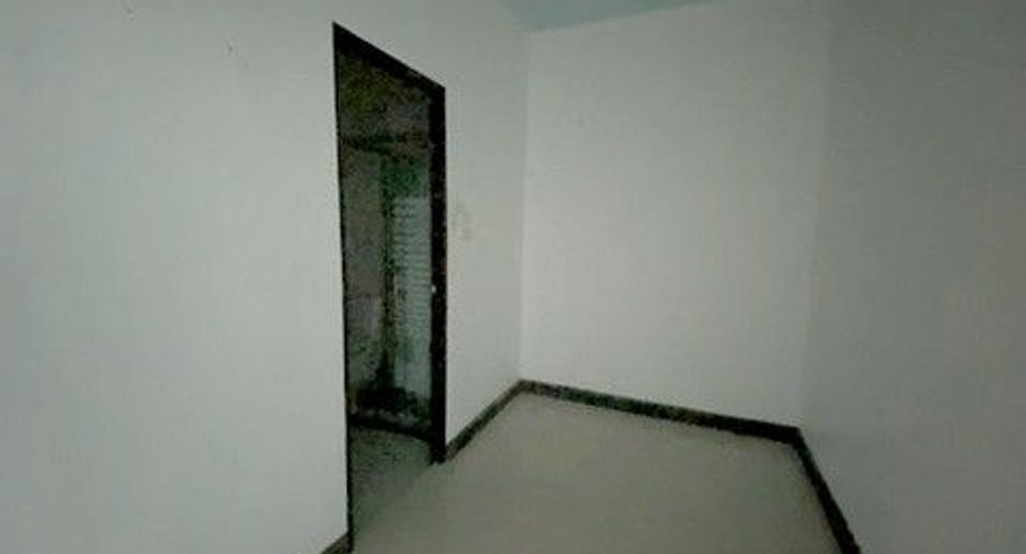 Casa adosada en venta de 1 habitaciones en Ban Khai, Rayong
