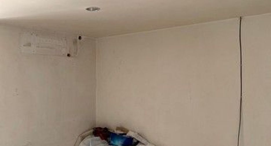 Wohnung zum Kauf mit 1 Zimmer in Wang Thonglang, Bangkok