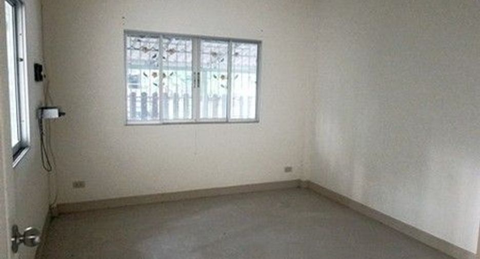 Haus zum Kauf mit 1 Zimmer in Ban Bueng, Chonburi