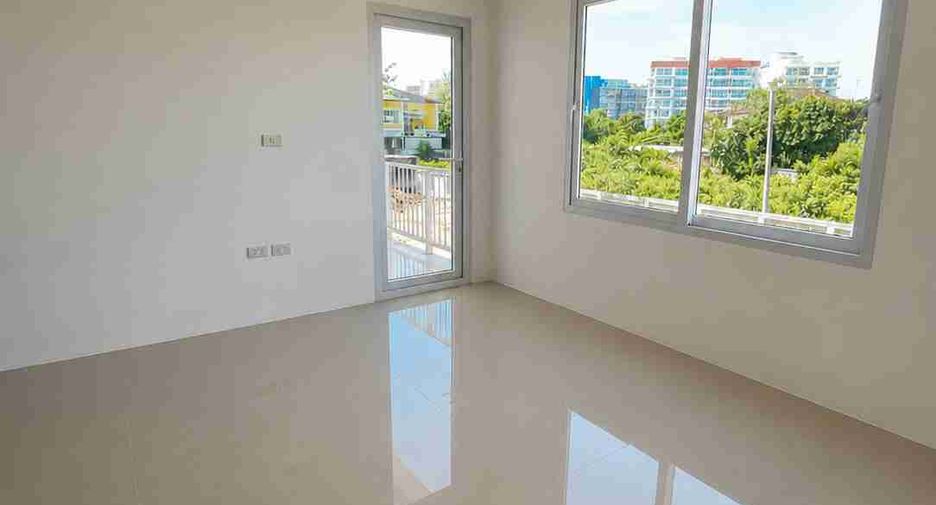 Casa en venta de 3 habitaciones en Sattahip, Chonburi