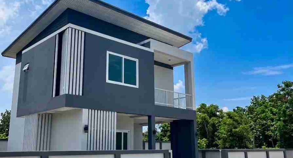 Casa en venta de 3 habitaciones en Sattahip, Chonburi