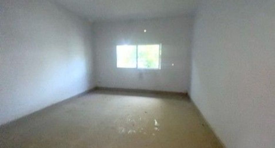 Haus zum Kauf mit 1 Zimmer in Ban Bueng, Chonburi