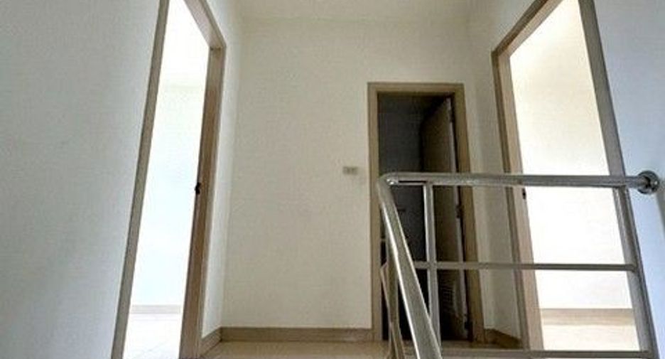 Haus zum Kauf mit 1 Zimmer in Ban Bueng, Chonburi