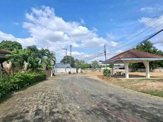 出售 土地 在 Bang Lamung, Chon Buri