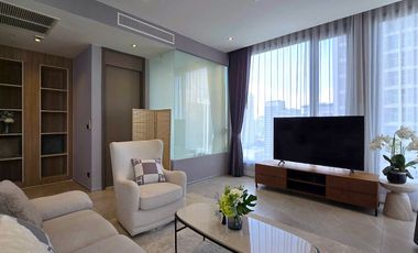 Condo en alquiler y en venta de 3 habitaciones en Khlong Toei, Bangkok