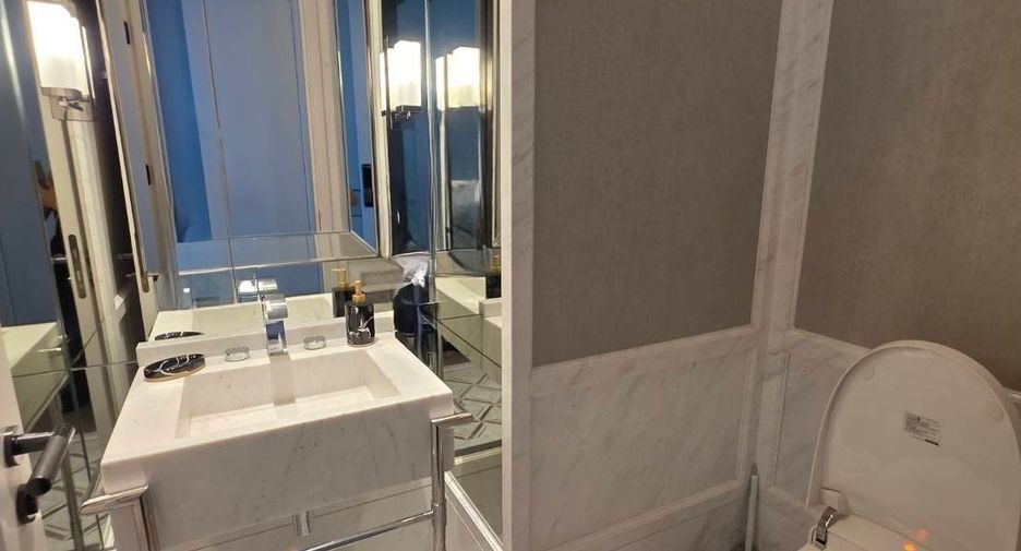 For rent 2 ベッドルーム condo in Sathon, Bangkok