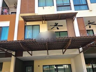 出租 3 卧室 联排别墅 在 Lak Si, 曼谷