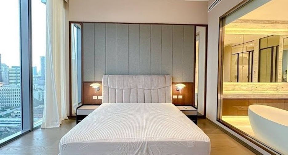 À louer 3 chambres condo à Pathum Wan, Bangkok