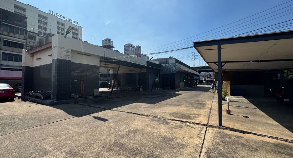For sale land in Bang Phlat, Bangkok