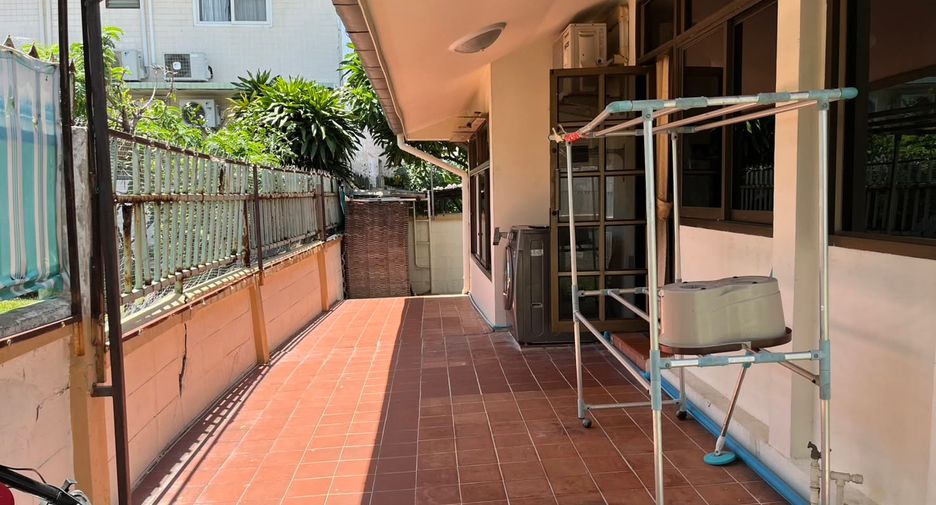For rent 3 ベッドルーム villa in South Pattaya, Pattaya