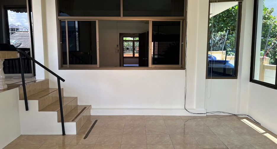 For rent 3 ベッドルーム villa in South Pattaya, Pattaya