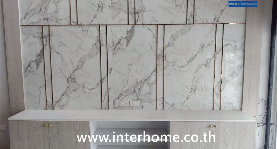 Local comercial en venta de 3 habitaciones en Wang Thonglang, Bangkok