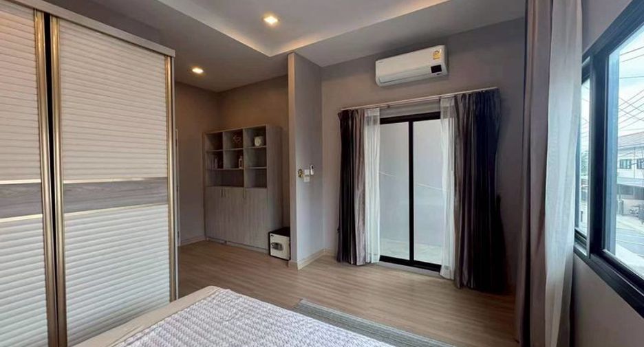 For sale 3 bedrooms condo in East Pattaya, Pattaya