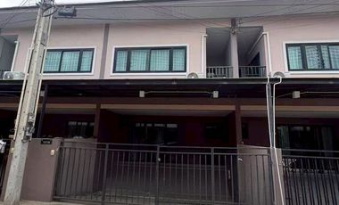 For sale 3 bedrooms condo in East Pattaya, Pattaya